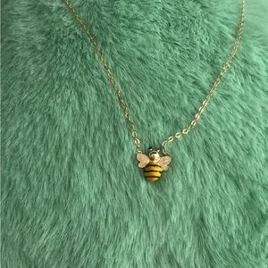 Bee Necklace 14kt gold